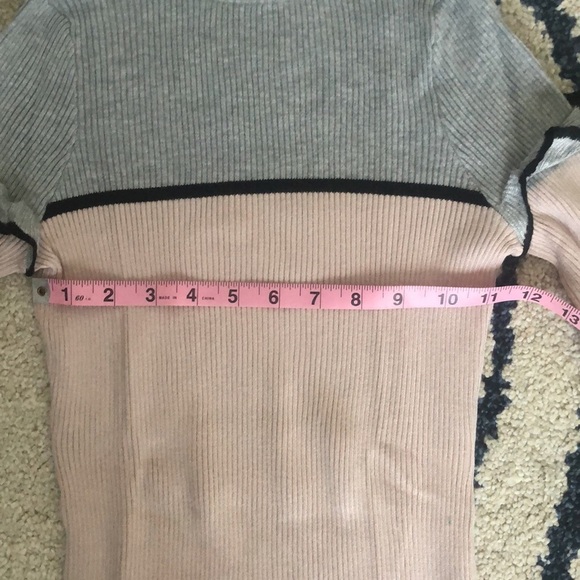 🆕Guess Long Bell Sleeve Sweater NWT - Picture 6 of 10